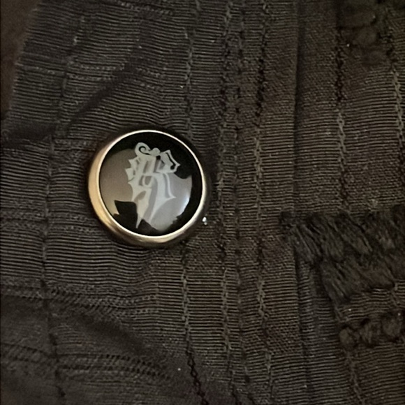 Roar | Believe button down black embroidered cross shirt Men’s size M goth punk - Picture 9 of 11